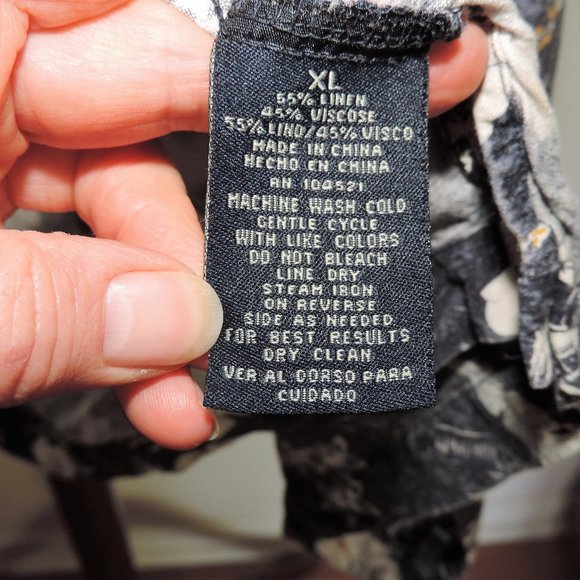 La Cabaña floral Hawaiian luau shirt - Picture 3 of 4